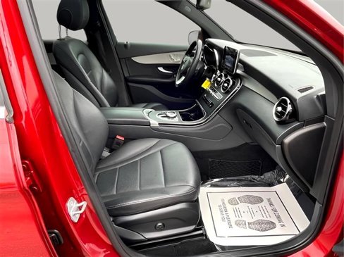 Used 2019 Mercedes-Benz GLC 300 image 23