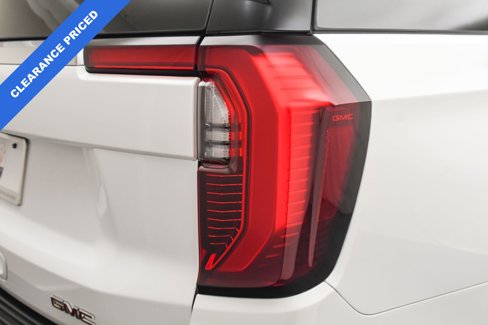 Used 2025 GMC Yukon Denali image 27