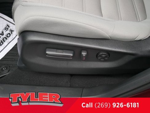 Used 2018 Honda CR-V EX image 23