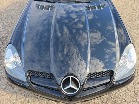 Used 2011 Mercedes-Benz SLK 300 image 30