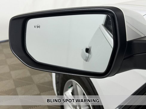 Used 2023 Chevrolet Malibu LS w/ Driver Confidence Package image 4