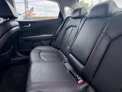 Used 2016 Kia Optima EX w/ Premium Package image 16