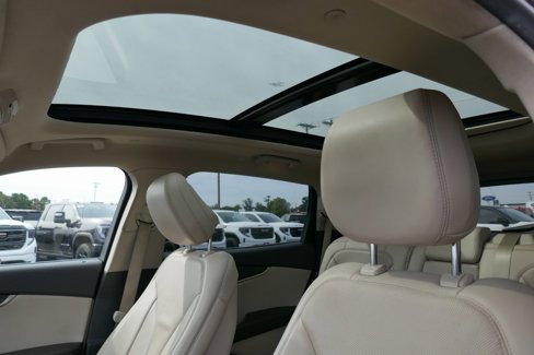 Used 2020 Lincoln Nautilus Reserve w/ Equipment Group 201A image 22