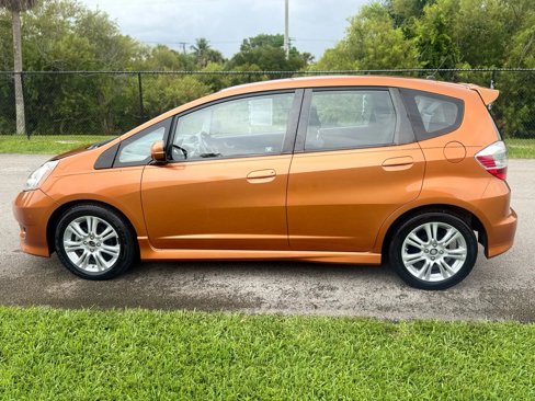 Used 2011 Honda Fit Sport image 12