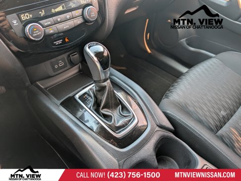 Used 2018 Nissan Rogue SV image 23