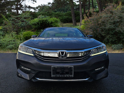 Used 2017 Honda Accord Sport Special Edition image 2
