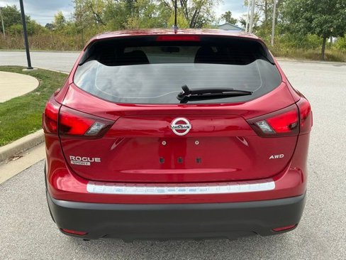 Used 2017 Nissan Rogue Sport S w/ S Appearance Package image 6