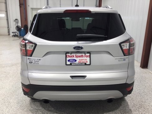 Used 2017 Ford Escape Titanium image 5