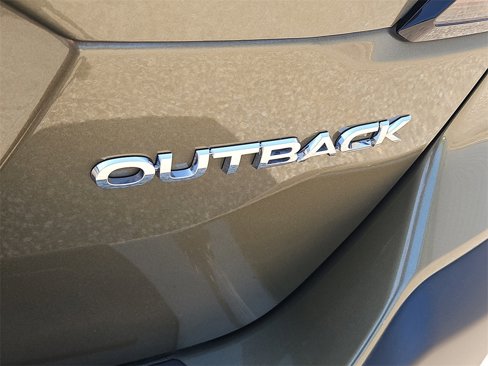 Used 2024 Subaru Outback Premium image 12