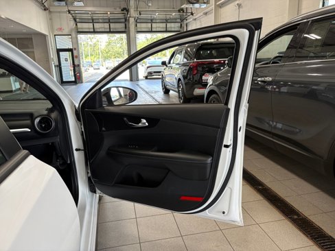 Certified 2022 Kia Forte GT-Line w/ GT-Line Premium Package image 32