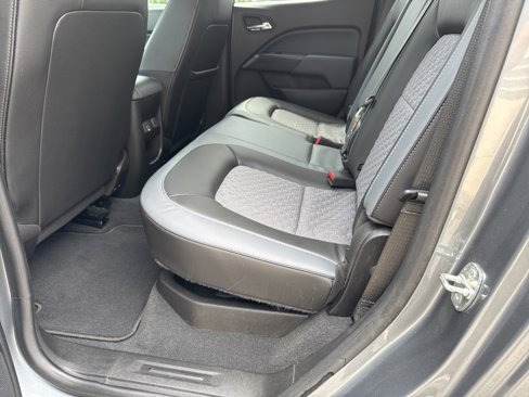 Used 2022 Chevrolet Colorado Z71 w/ Trail Boss Package image 19