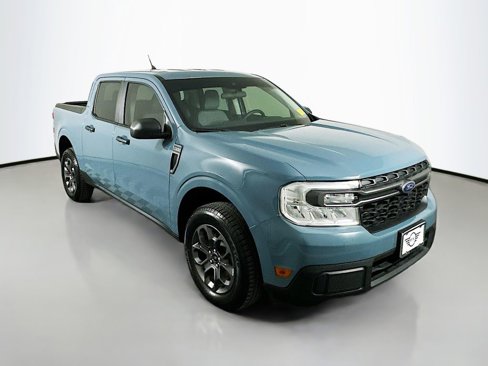 Used 2023 Ford Maverick XLT image 3