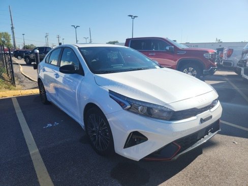Used 2023 Kia Forte GT-Line w/ GT-Line Premium Package image 3