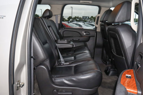 Used 2008 GMC Yukon XL SLT w/ SLT Preferred Equipment Group image 22