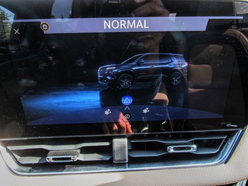 New 2025 Chevrolet Equinox ACTIV image 24
