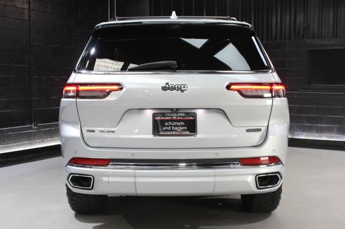 Used 2021 Jeep Grand Cherokee L Overland w/ Advanced Protech Group III image 11