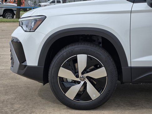 New 2025 Volkswagen Taos S image 5