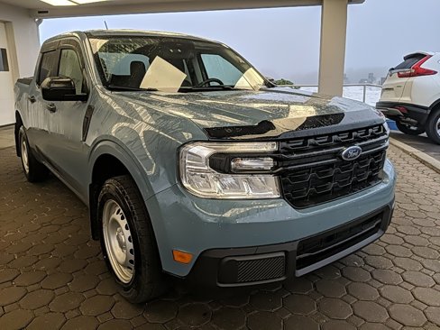Used 2022 Ford Maverick XL image 3
