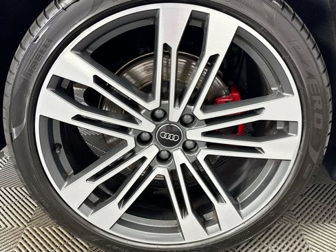 Used 2020 Audi SQ5 Premium Plus w/ Premium Plus Package image 32