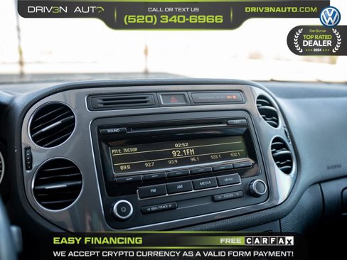 Used 2014 Volkswagen Tiguan S image 15