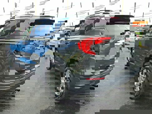 Used 2019 GMC Terrain SLE w/ Driver Convenience Package image 4