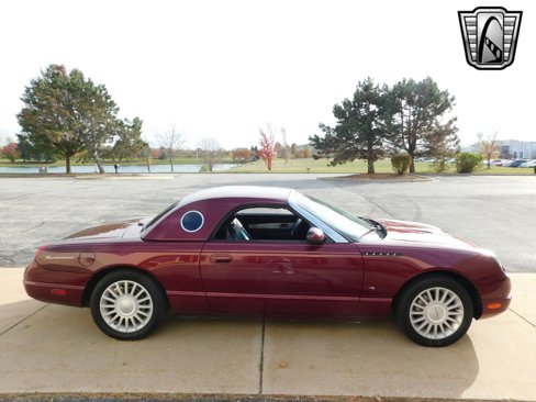 Used 2004 Ford Thunderbird image 3