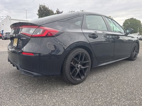 Used 2023 Honda Civic Sport image 4