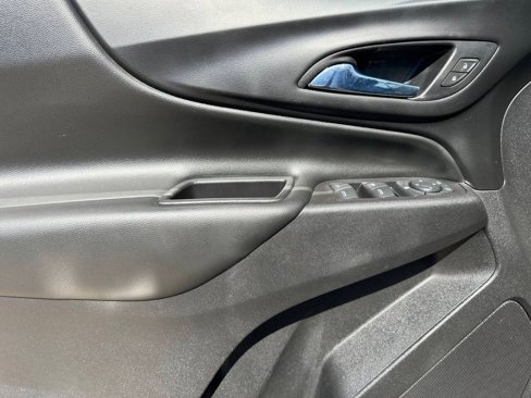 Used 2023 Chevrolet Equinox LT image 16