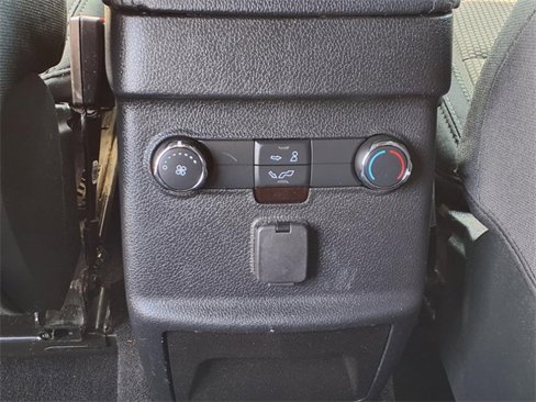 Used 2018 Ford Explorer XLT w/ Equipment Group 201A image 20