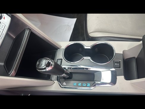Used 2017 Chevrolet Equinox Premier image 19