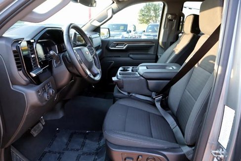Used 2023 Chevrolet Silverado 1500 LT w/ Protection Package image 18