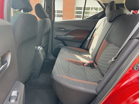 Used 2022 Nissan Kicks SR image 23