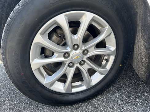 Used 2018 Chevrolet Equinox LT image 35