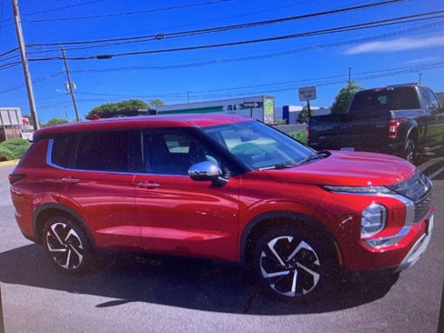 Used 2022 Mitsubishi Outlander SE image 10