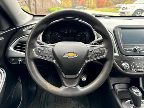 Used 2017 Chevrolet Malibu LS image 10