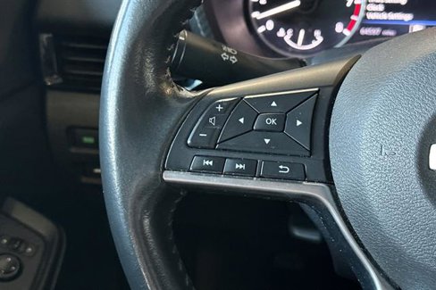 Used 2023 Nissan Sentra SV image 28