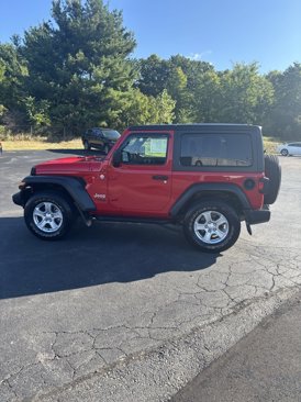 Used 2019 Jeep Wrangler Sport image 8