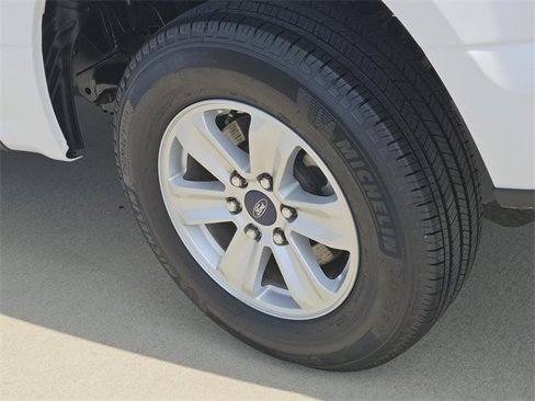 Used 2018 Ford F150 XLT image 7
