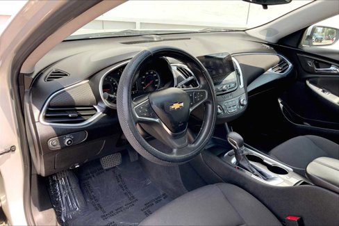 Used 2021 Chevrolet Malibu LT image 17