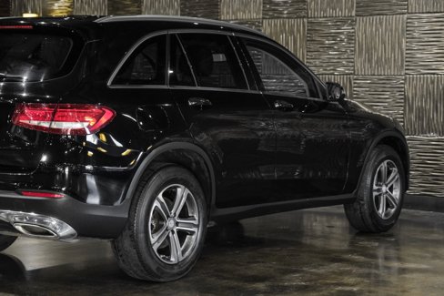 Used 2016 Mercedes-Benz GLC 300 w/ Premium Package image 11