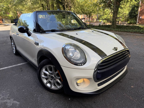 Used 2016 MINI Cooper Convertible image 2