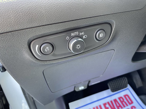 Used 2023 Buick Encore GX Essence w/ Advanced Technology Package image 17