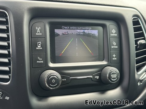 Used 2018 Jeep Compass Sport image 34