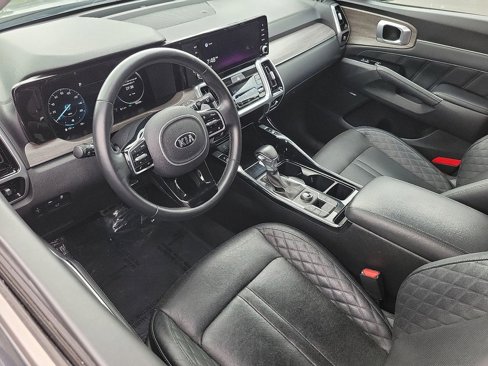 Used 2021 Kia Sorento SX Prestige image 3