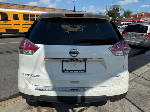 Used 2016 Nissan Rogue SV w/ SV Premium Package image 5