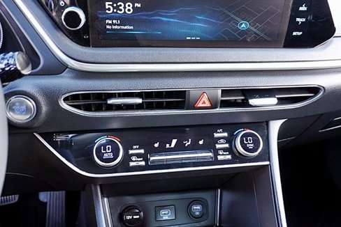 Certified 2023 Hyundai Sonata SEL image 28