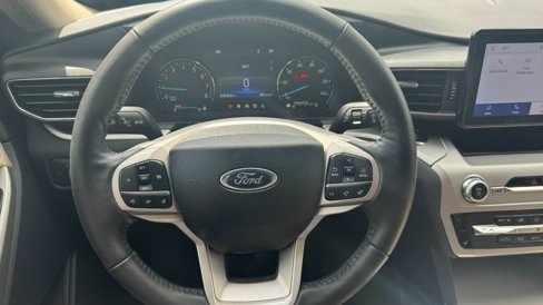 Certified 2022 Ford Explorer XLT w/ Equipment Group 202A image 26