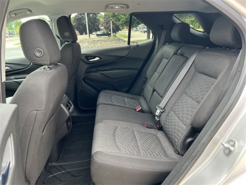 Used 2021 Chevrolet Equinox LT w/ LPO, Floor Liner Package image 5