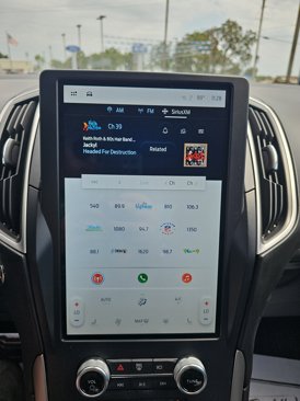 Used 2022 Ford Edge ST-Line image 29