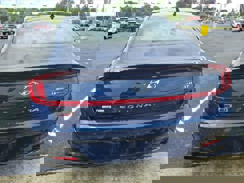 Used 2021 Hyundai Sonata Limited w/ Cargo Package image 4